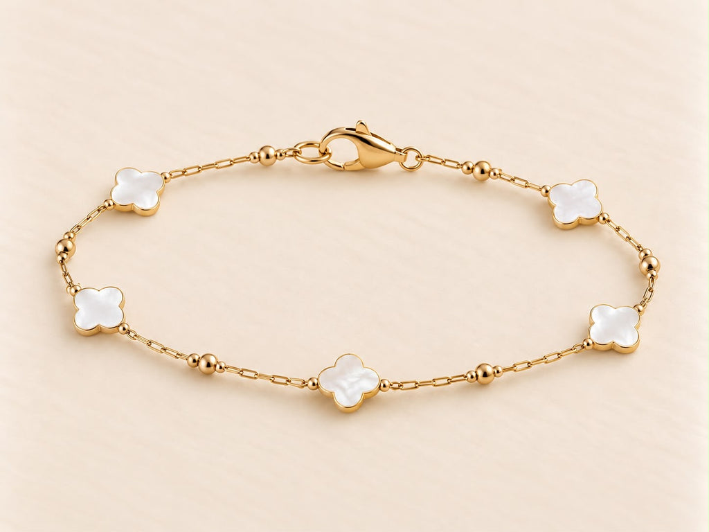 Daisy Pearl